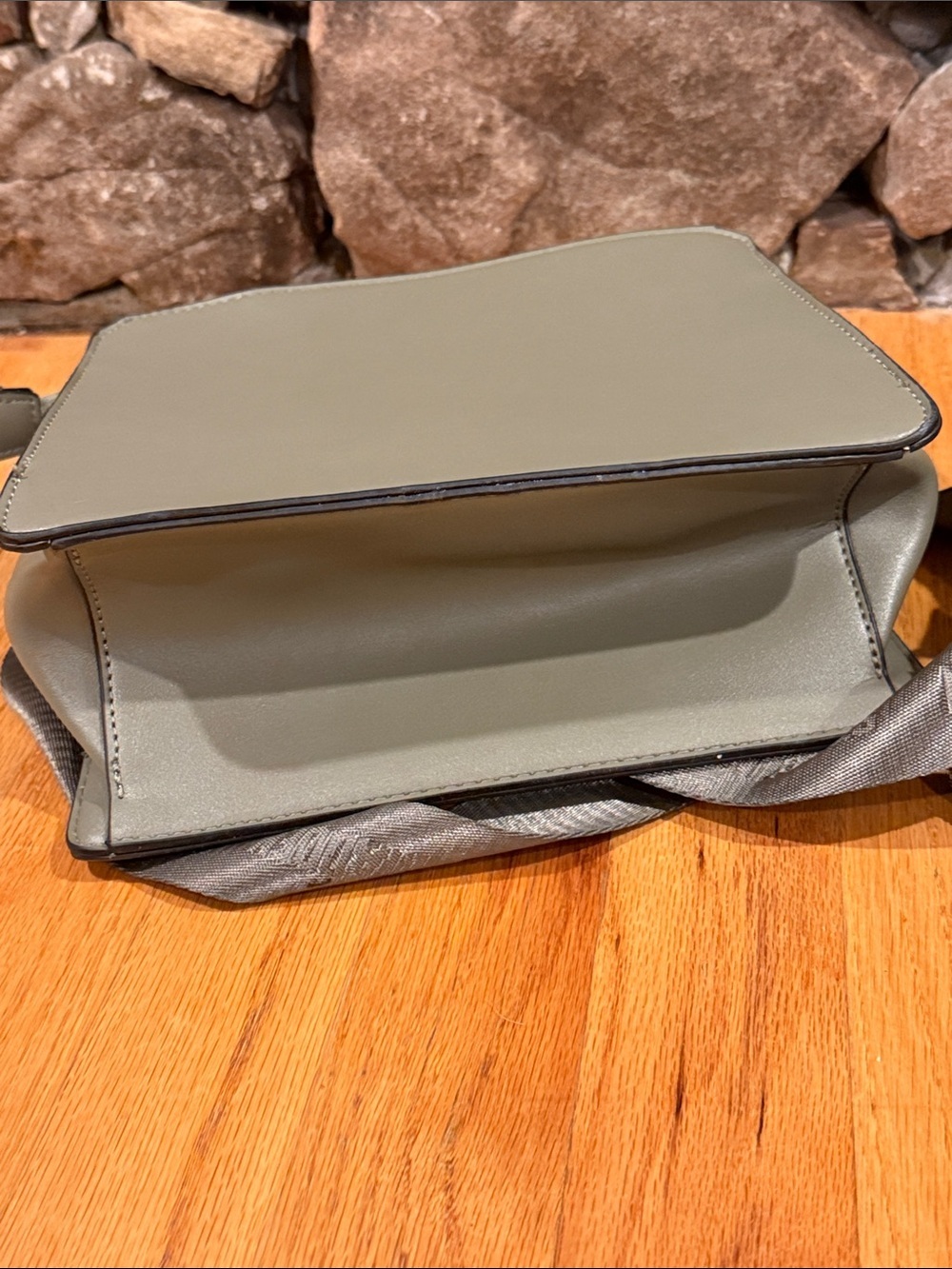 Steve Madden Olive Green Crossbody Messenger with Detachable Strap - Picture 6 of 10